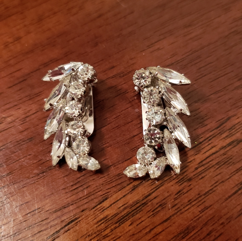 Napier rhinestone clip on earrings